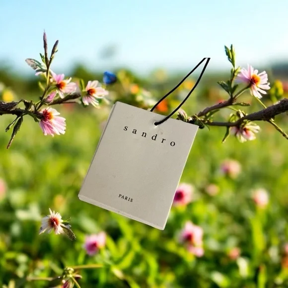 Sandro Paris ~ A World of Love T- Shirt Hand Embroidery ~Rare Ltd.Ed.~size Small - Picture 9 of 14